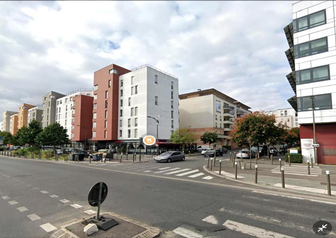 Appartement 2 pièces à Rosny sous Bois a 5min du RER E - station Rosny Bois Perrier Esterno foto