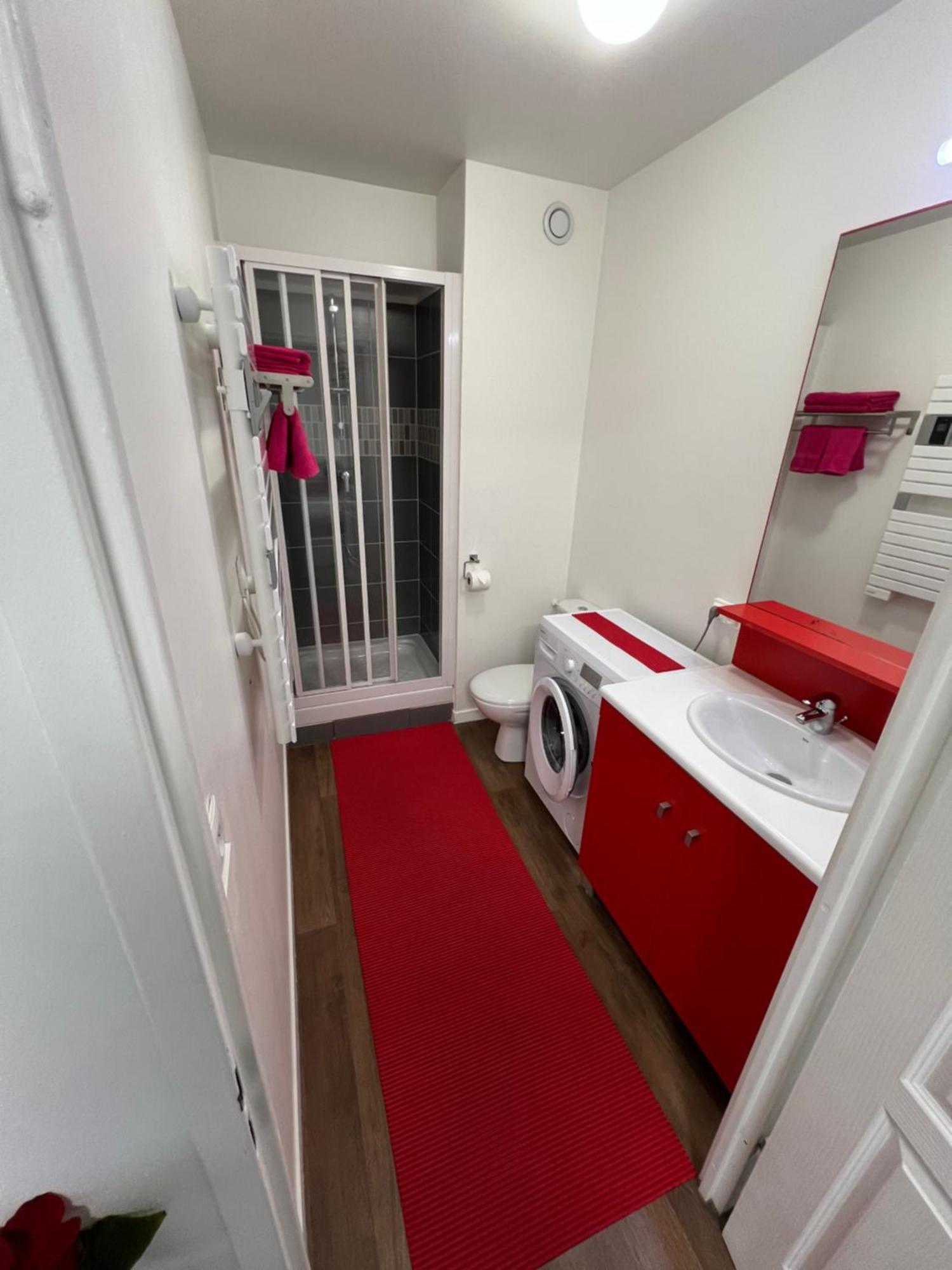 Appartement 2 pièces à Rosny sous Bois a 5min du RER E - station Rosny Bois Perrier Esterno foto